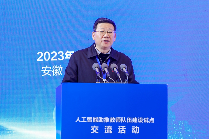 图片2 人妻-人妻搭讪
市管一级调研员赵琼飞代表发言.jpg